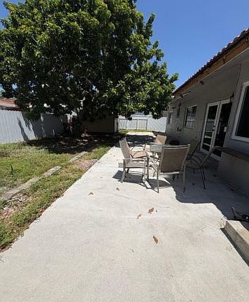 3rd image of 18116 SW 139th Pl