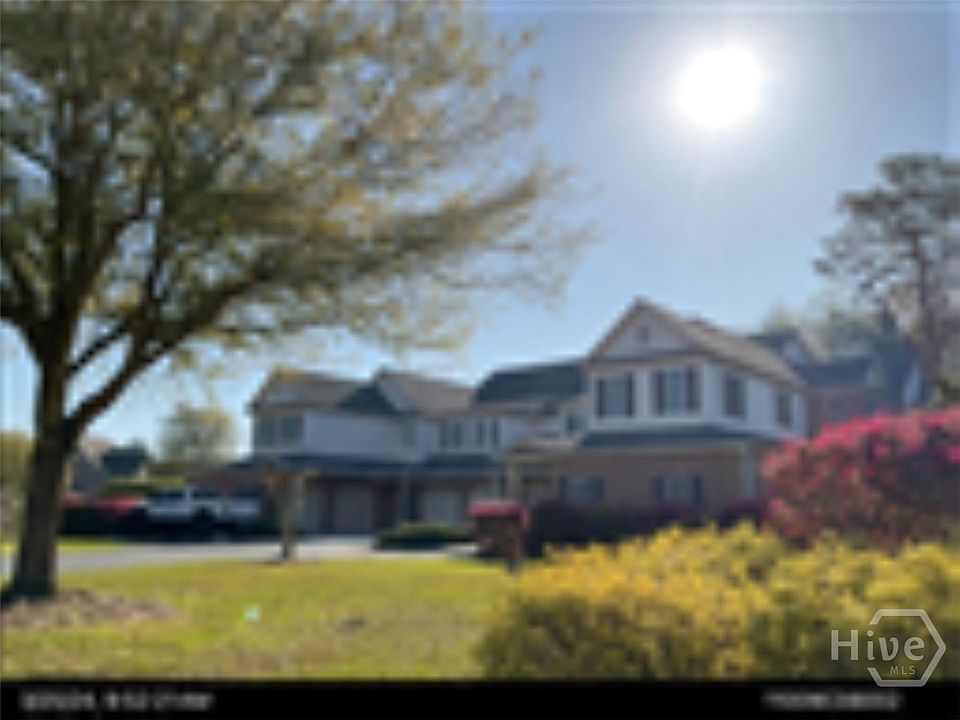 2nd image of 102 Woodside Crossing