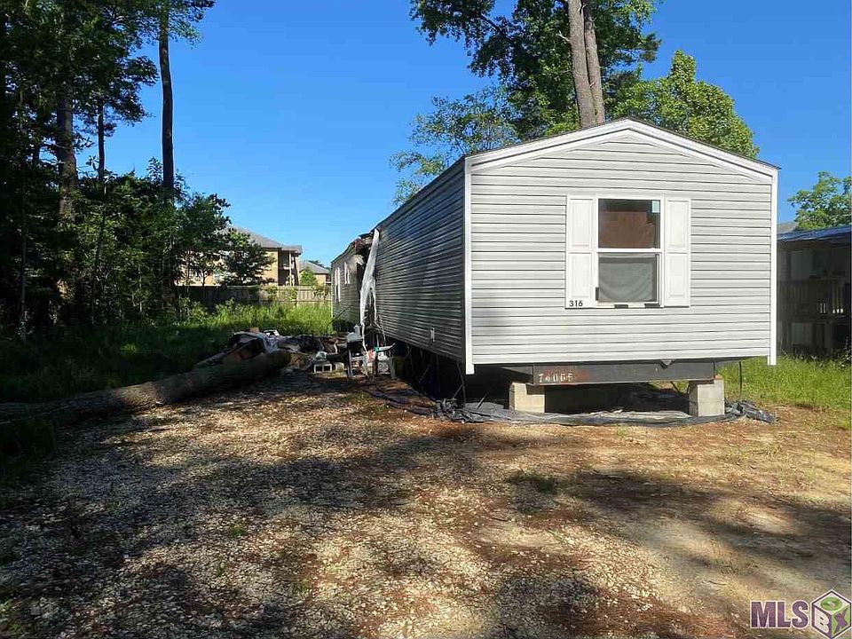 2nd image of 30991 N Susie Cir