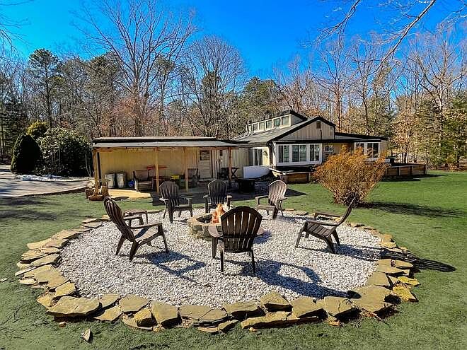 1st image of 5 Florence Dr