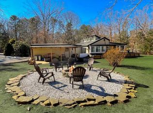 5 Florence Dr, Manorville, NY 11949