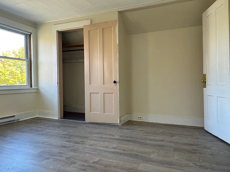 201 Roxbury St #3 — Photo 19