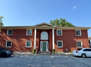 6381 Dunn St #204, Niagara Falls, ON L2G 2P6