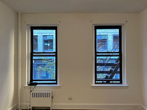 2nd image of 224 W 17th St APT 3A