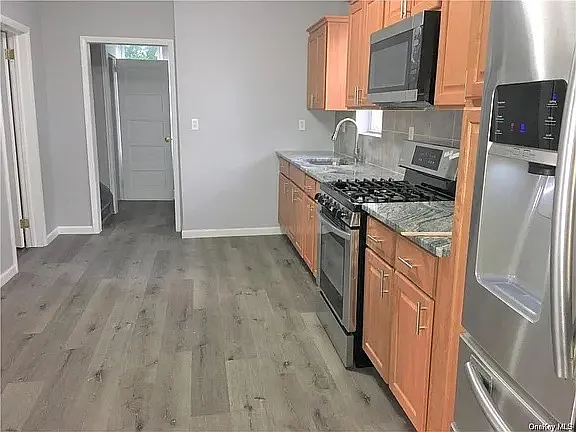 3 bed, $3,300 — Photo 3