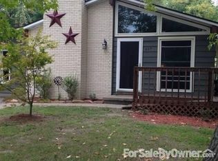 617 Raccoon Valley Rd, Makanda, IL 62958