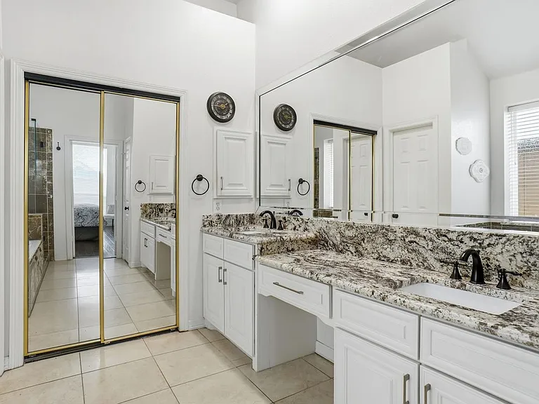 3909 Hogan Manor Dr — Photo 12