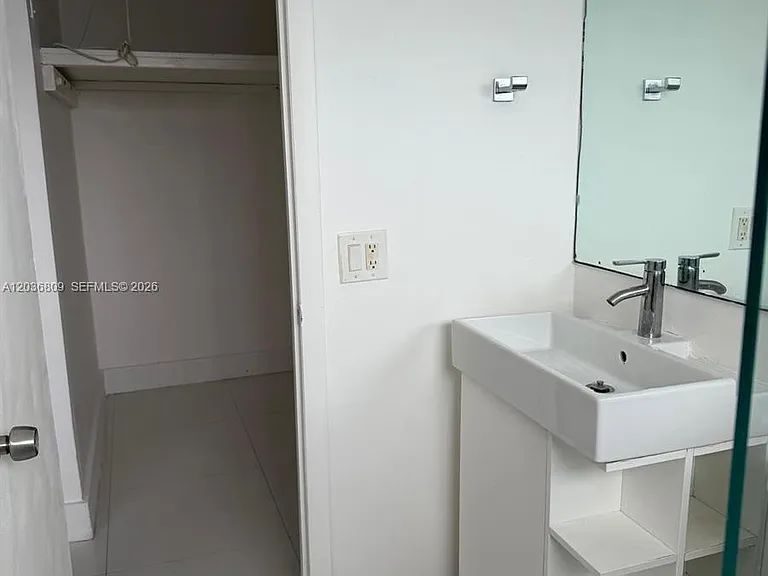 825 Euclid Ave #4 — Photo 14