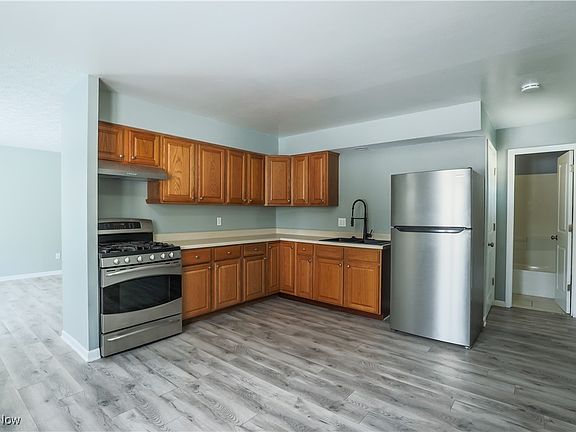 2nd image of 532 Wesley Ave
