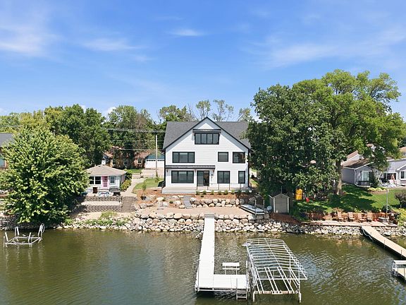 2nd image of 2523 Spring Lake Rd SW