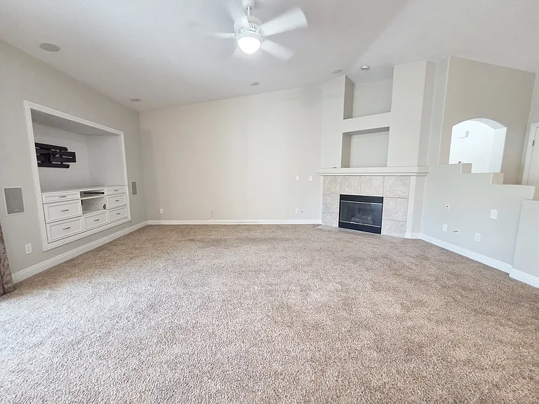 6029 Cocktail Dr — Photo 8