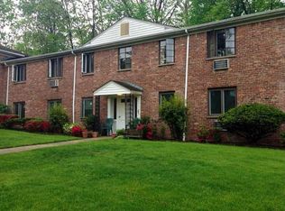 82 Troy Dr APT C, Springfield, NJ 07081