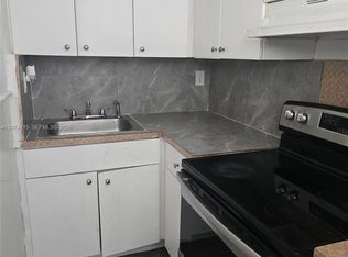 250 SW 11th Ave APT 4, Homestead, FL 33030
