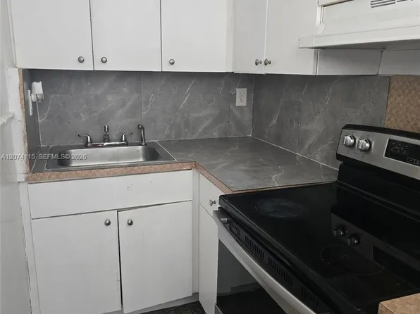 250 SW 11th Ave APT 4, Homestead, FL 33030
