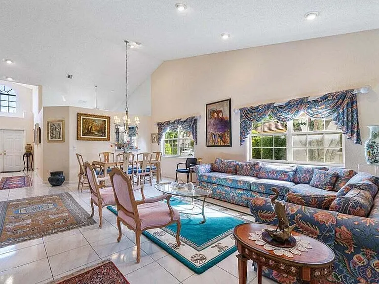 7922 Sandy Pointe Dr — Photo 14