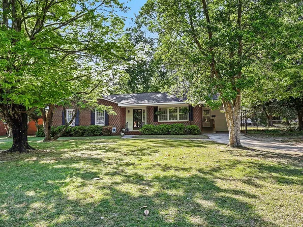 912 S Walnut Dr, Smithfield, NC 27577