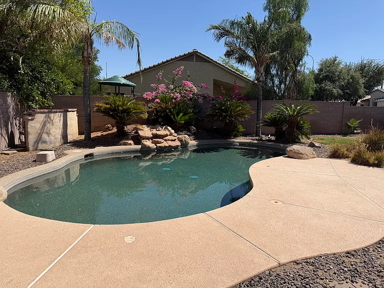 2813 E Runaway Bay Pl — Photo 17