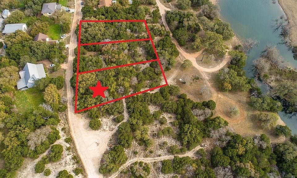 1st image of 17523 Lake Shore Dr