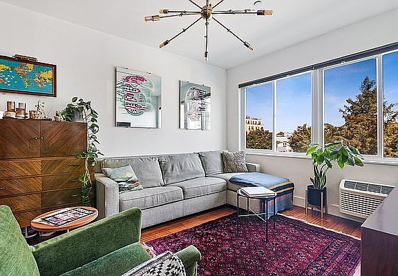 4th image of 38 Wilson Ave APT 2D