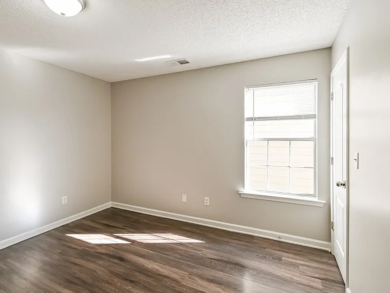 10186 Sorrento Pl — Photo 15
