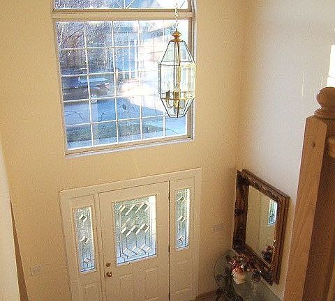 Open 2 Story Foyer - NICE and impressive!