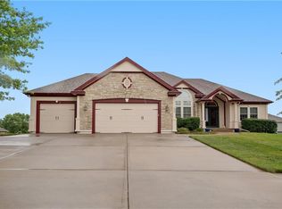 1315 N 151st Ter, Basehor, KS 66007