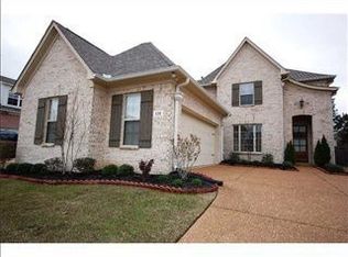 131 W Porter Run Dr, Collierville, TN 38017