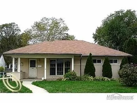 3003 Prairie Ave photo 1