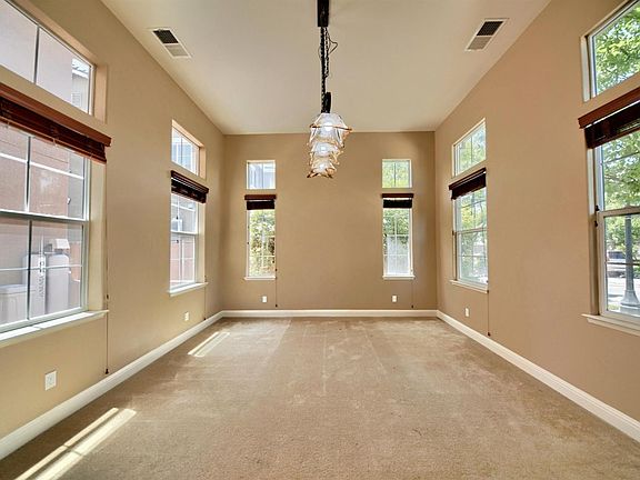 5th image of 2153 Saddlebrook Way