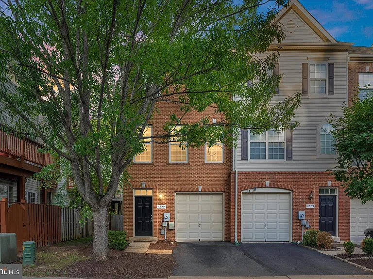 7579 Great Swan Ct — Photo 1