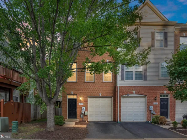 7579 Great Swan Ct, Alexandria, VA 22306