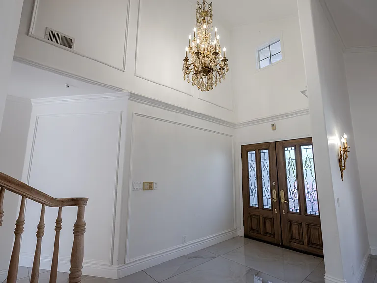19314 Yolie Ln — Photo 6