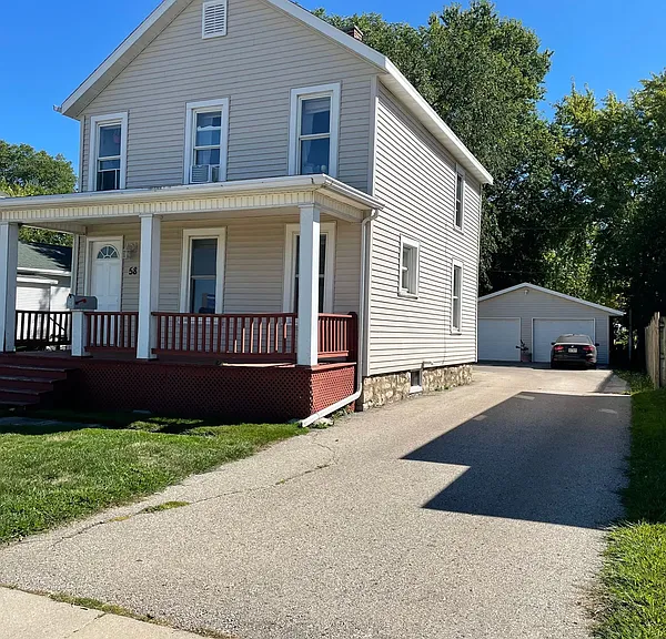 58 W Scott St — Photo 2
