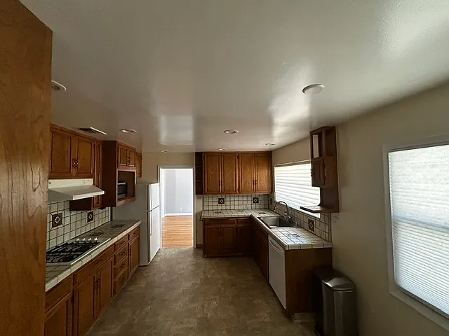 12240 New Airport Rd — Photo 26