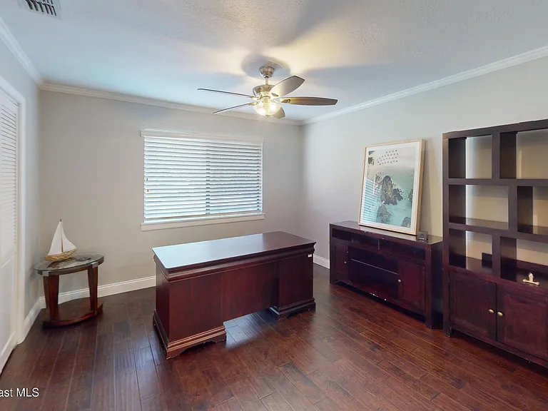 216 Country Club Dr — Photo 41