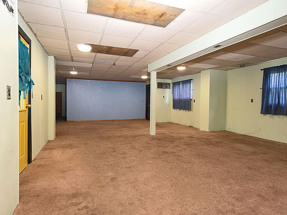 3rd image of 104 N 15th St