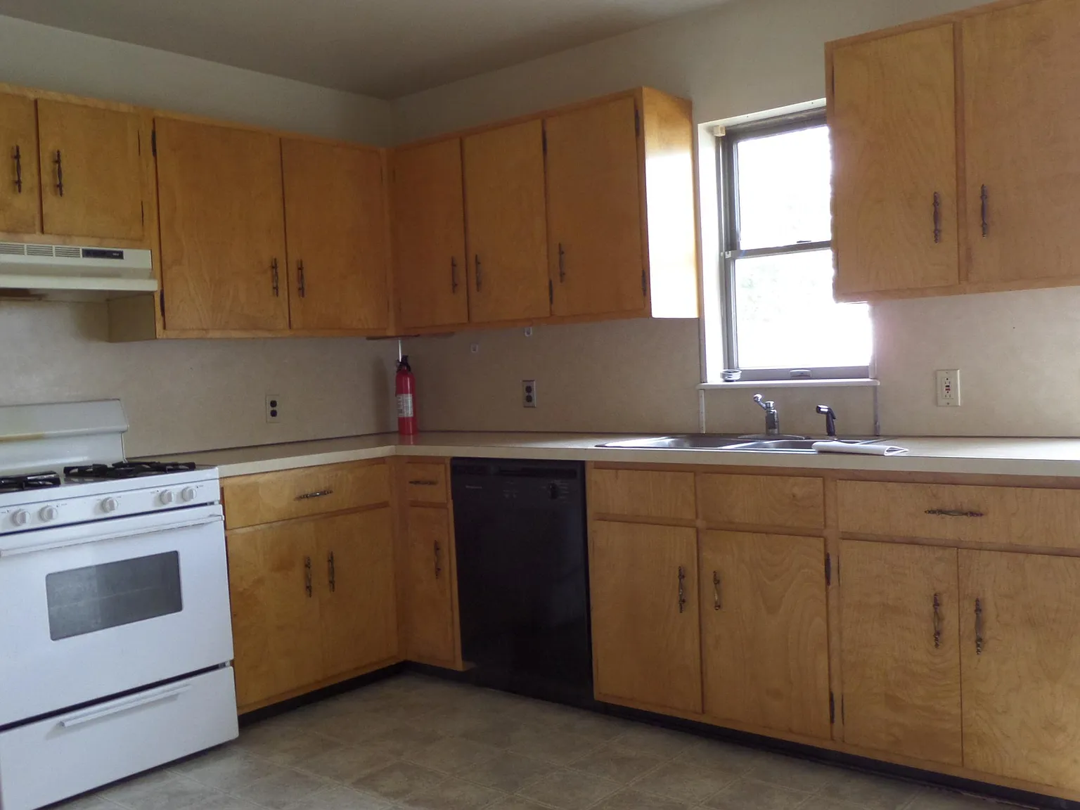 3 Corliss Ave — Photo 4