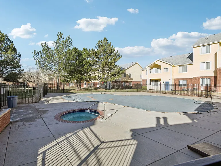 Creekstone Apartments — Photo 9