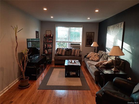 5th image of 625 Gramatan Ave APT 5R