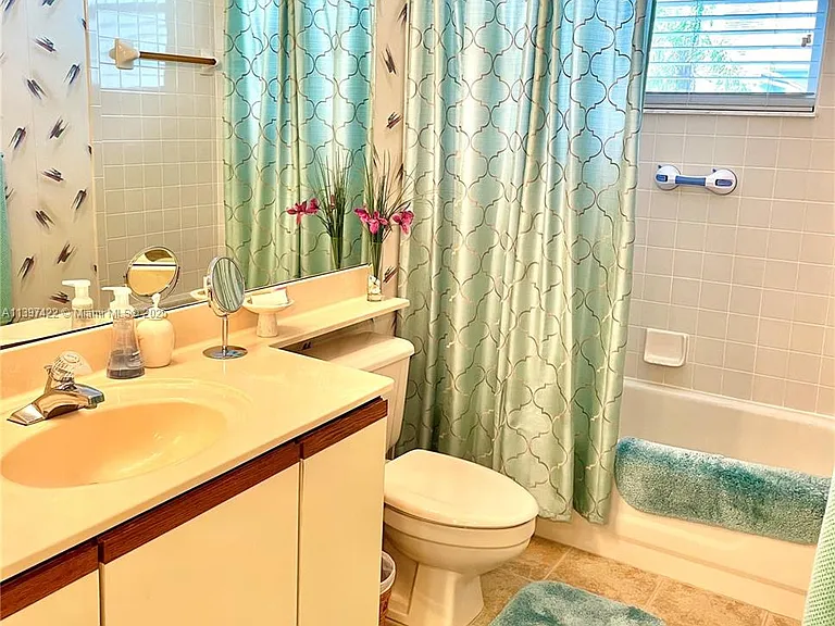 905 Mainsail Cir #905 — Photo 15