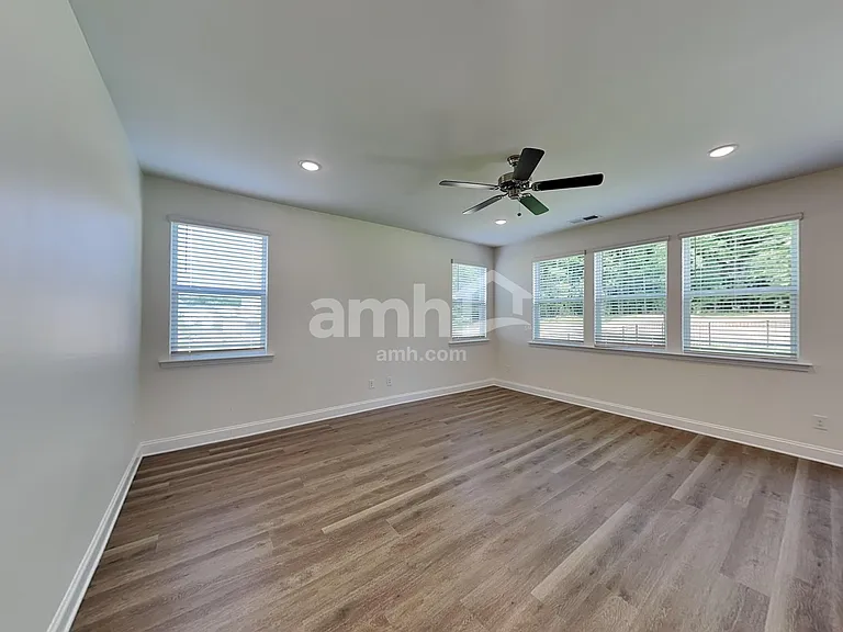 6059 Rosemore Ln — Photo 8