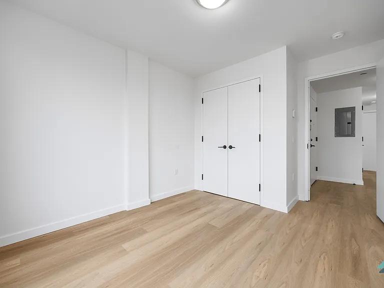3510 Glenwood Rd #7G — Photo 9