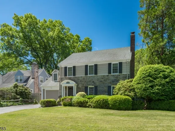 44 Wellington Ave, Millburn Twp., NJ 07078