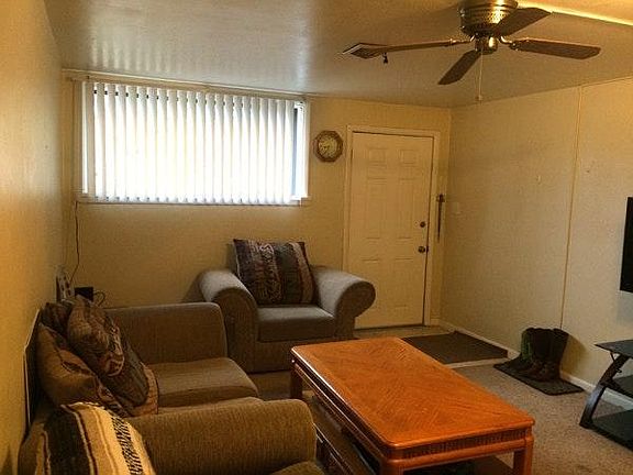 3rd image of 1009 1/2 E Hancock St