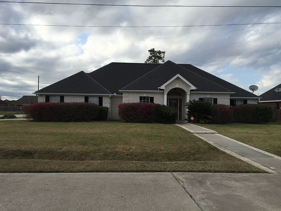 Corner lot