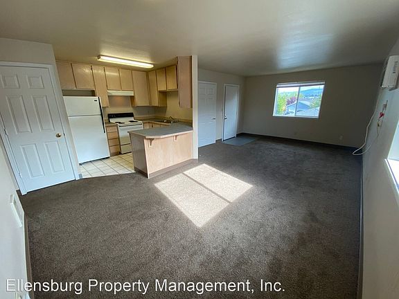 2nd image of 804 E White Birch Ave #10085737