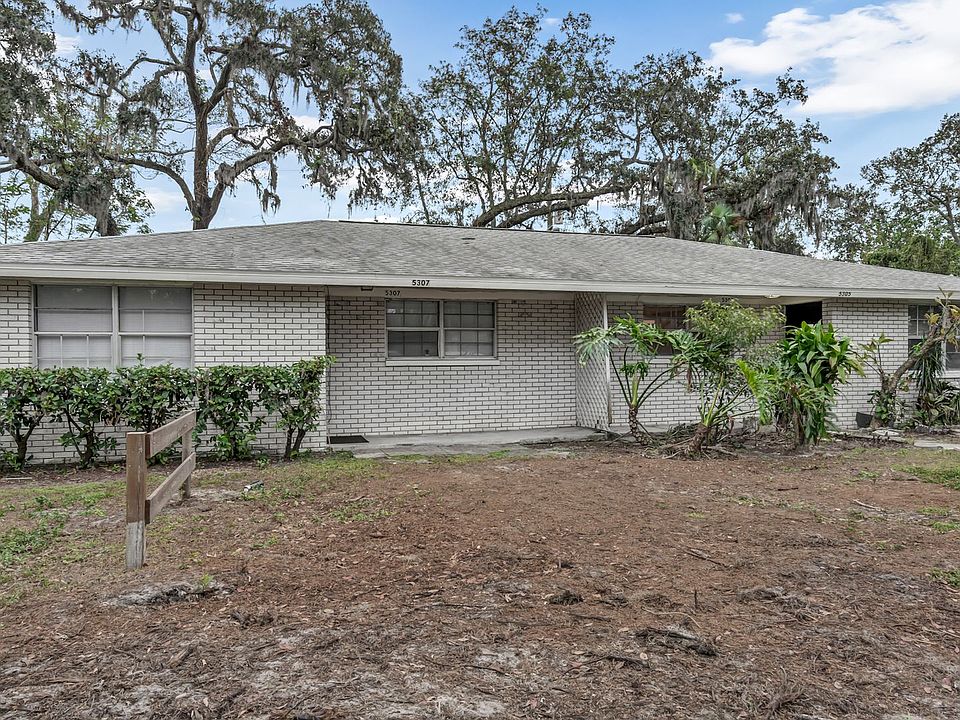 1st image of 5307 Oakwood Ct #18