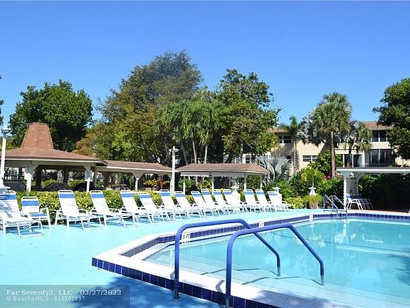5th image of 5001 NW 34th St APT 203