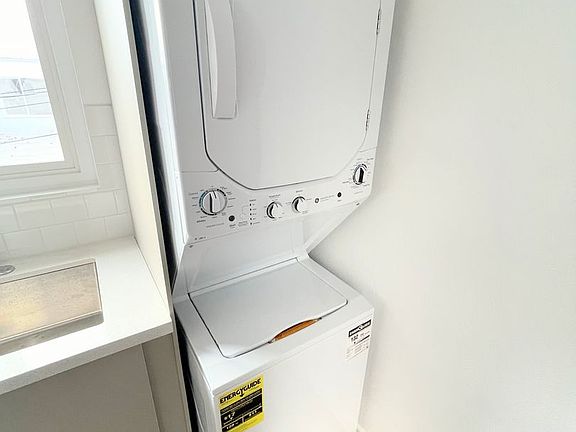 5th image of 5347 Blackwelder St APT 3