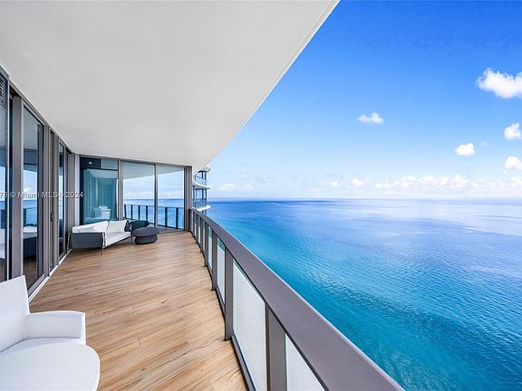 3rd image of 15701 Collins Ave #2704